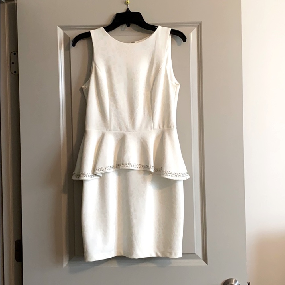 Catchet Dress, Cream and Gold, Size 6